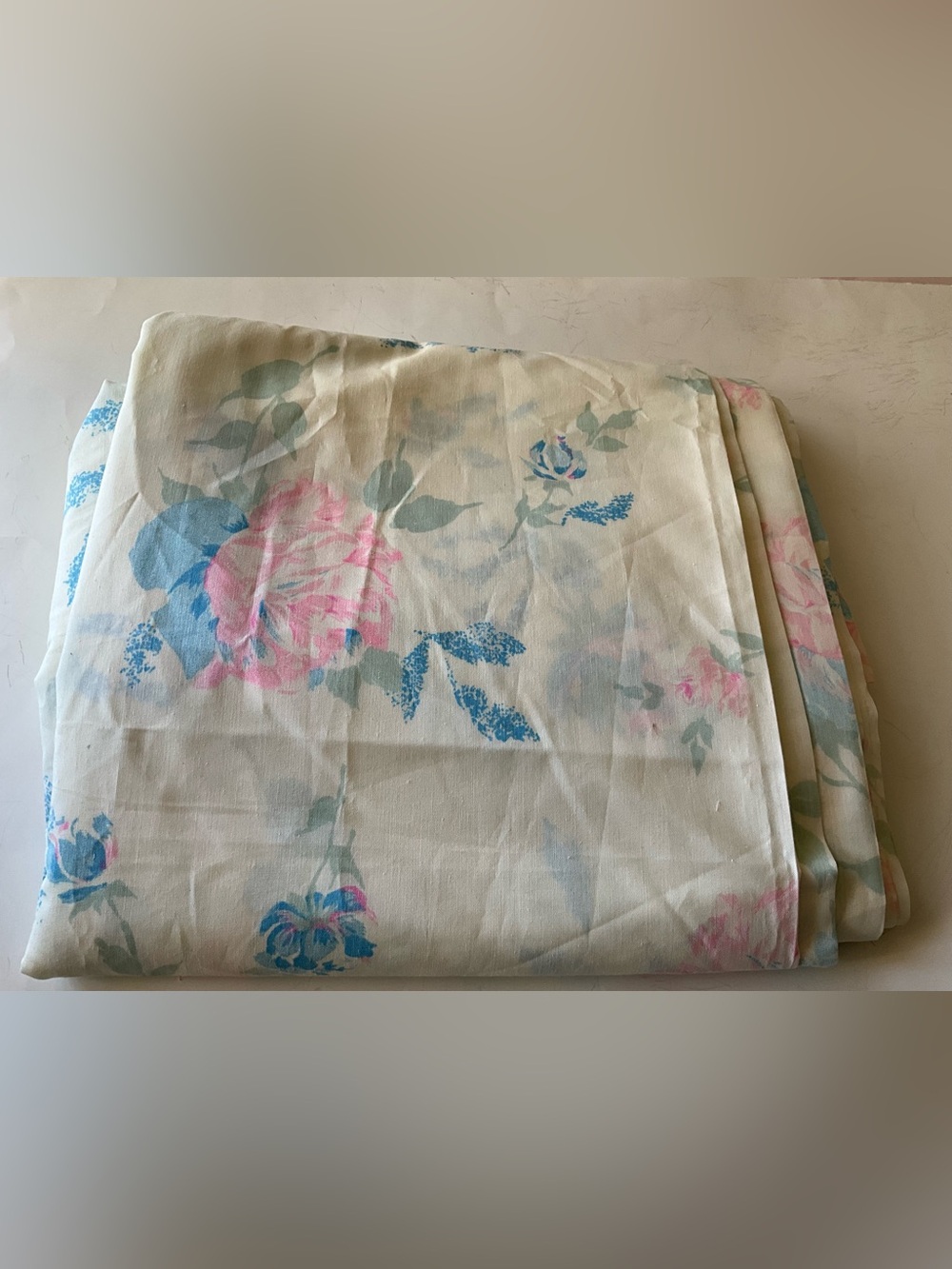 Quilting Sewing Crafts Fabric Shabby Chic Country Core Style Pastels Pink Blue